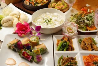 宴会の料理